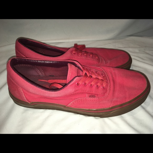Red vans - Picture 1 of 6